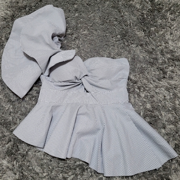 Haute Rogue Tops - Haute Rogue Asymmetrical One Shoulder Top